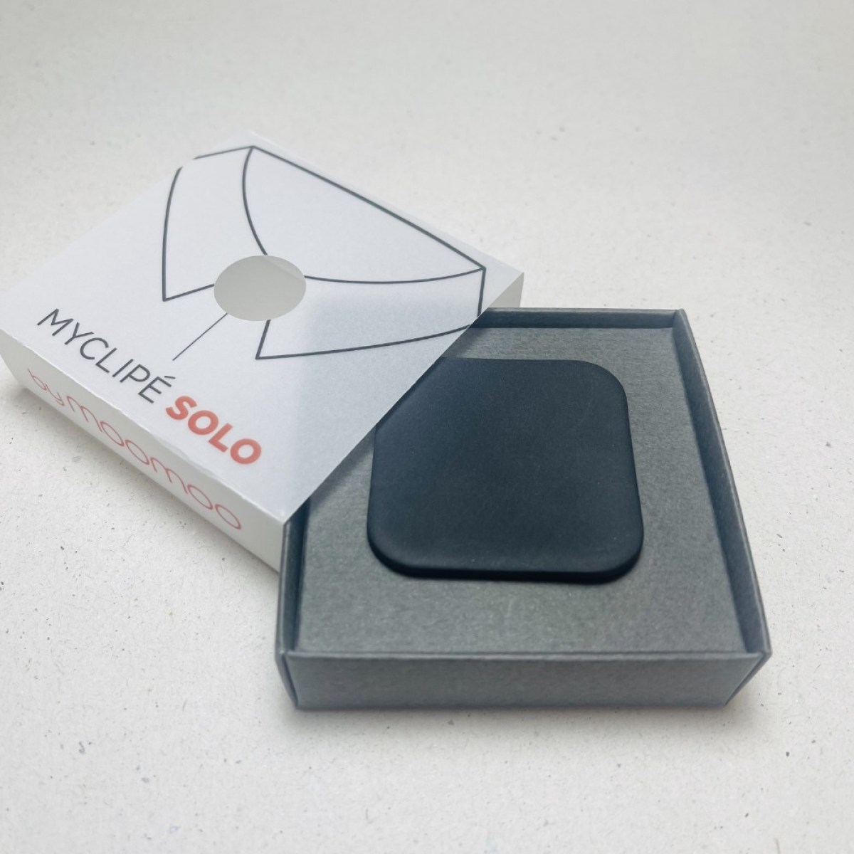 SOLO SQUARE BLACK
